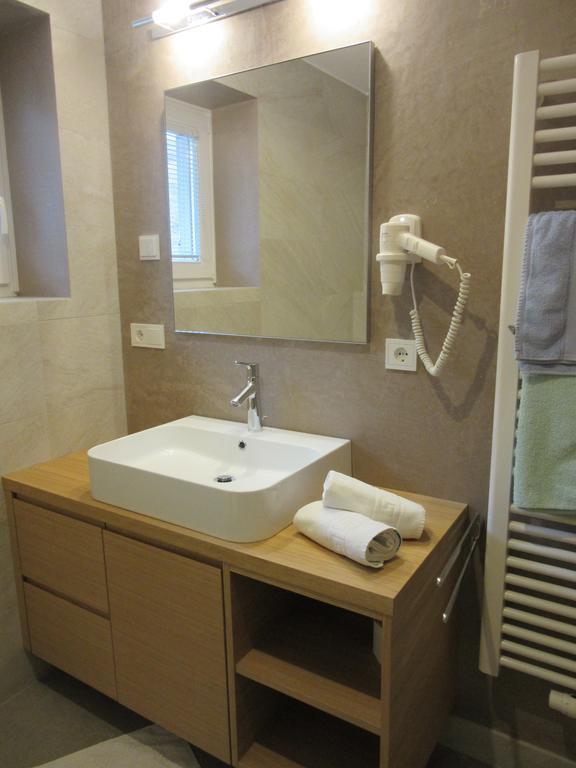 Appartements Haus Bachmann San Candido Luaran gambar