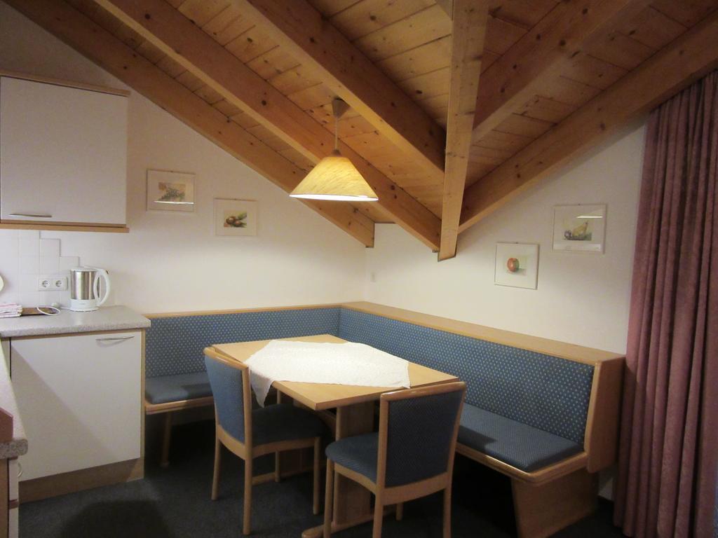 Appartements Haus Bachmann San Candido Luaran gambar