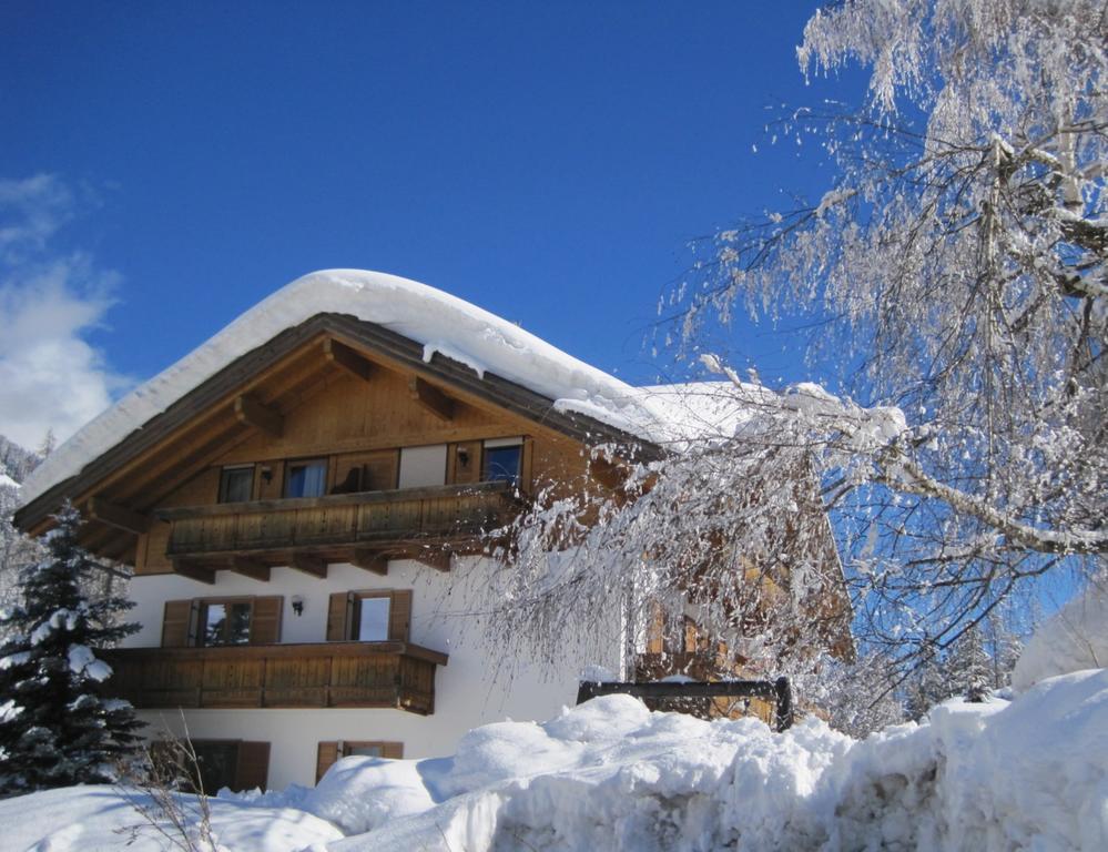 Appartements Haus Bachmann San Candido Luaran gambar