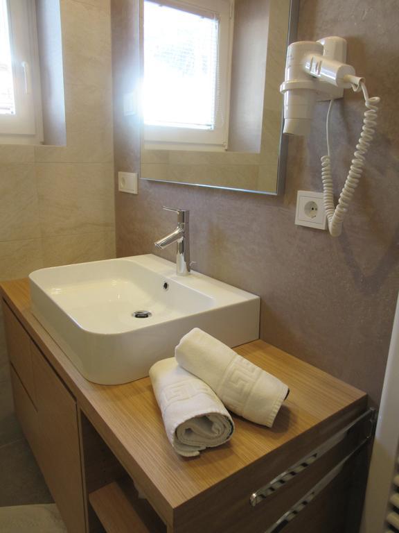 Appartements Haus Bachmann San Candido Luaran gambar